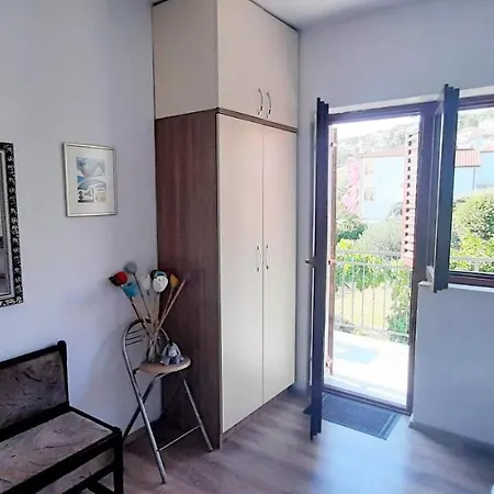 Figos Apartman *