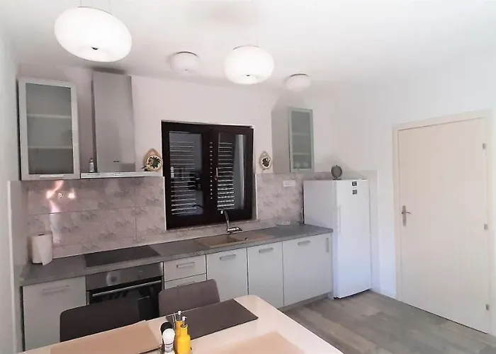 Figos Apartment *